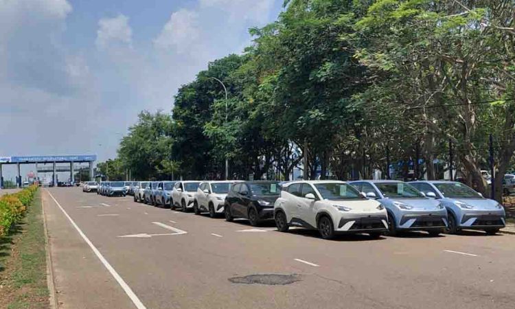 835 BYD ATTO 1s Land in Sri Lanka, Opening NEVs to a Wider Market